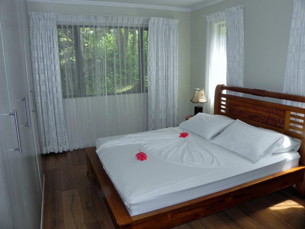 Hillside Retreat Villa Baie Lazare  Екстериор снимка